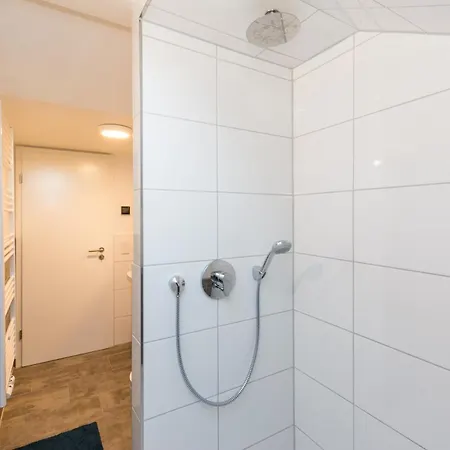 펜션 5 Sterne Direkt Am Mit Sauna-kamin-garten *