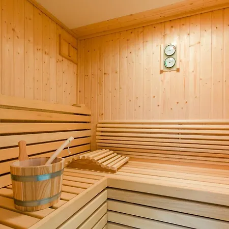 5 Sterne Direkt Am Mit Sauna-kamin-garten Holiday home Krakow am See
